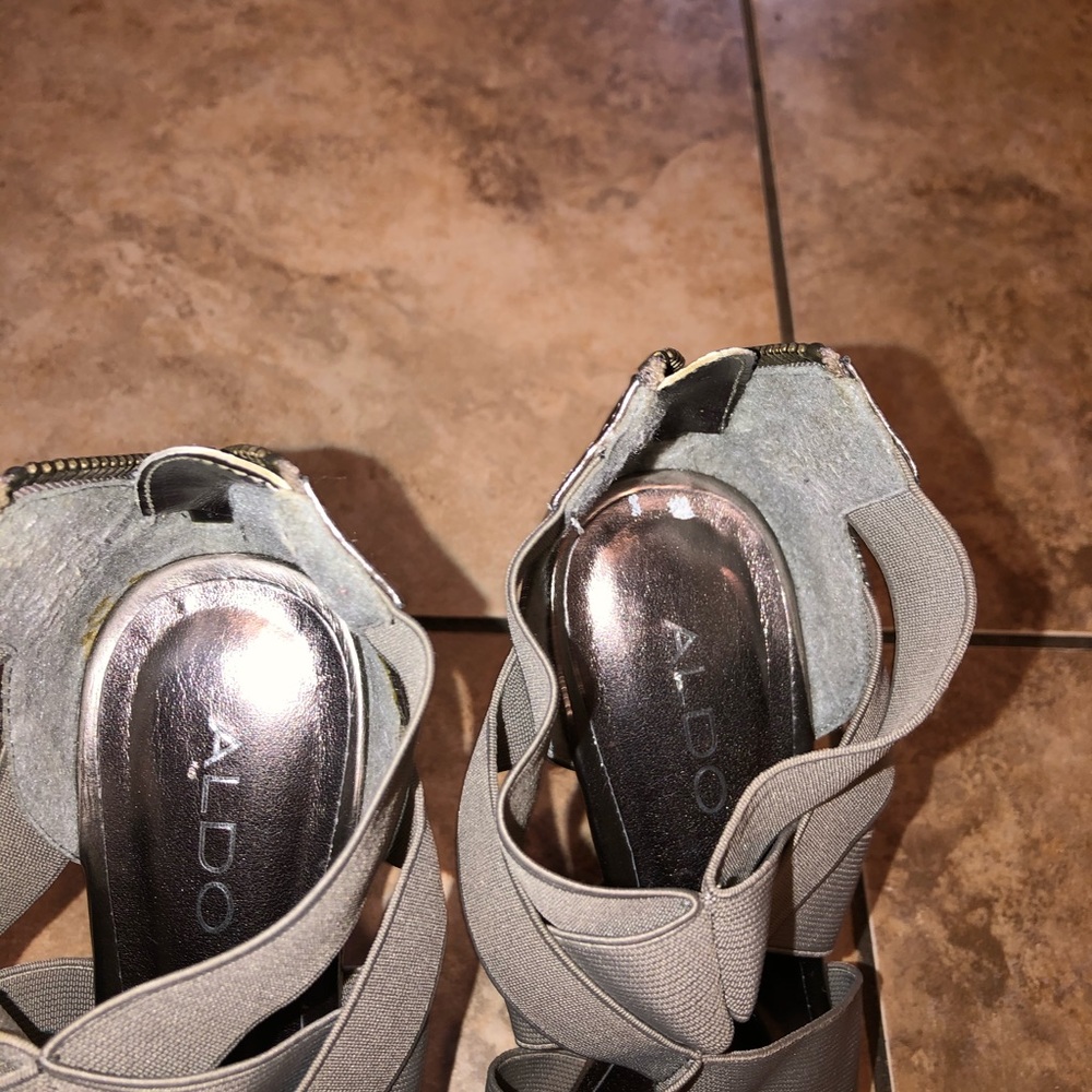 Sandals - Picture 2 of 5